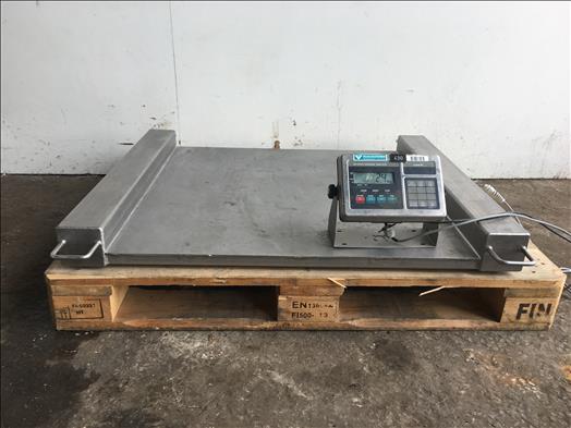 stainless floor scale