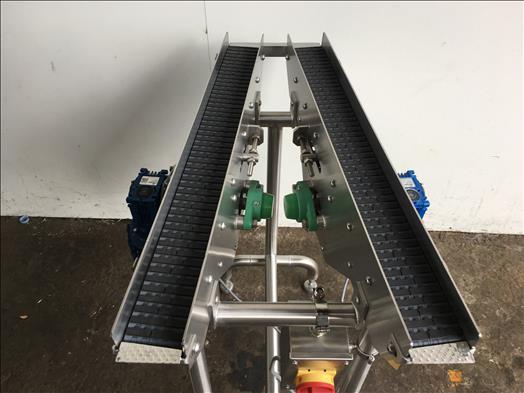 stainless twin lane V conveyor