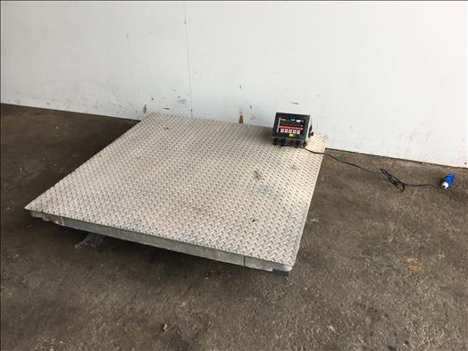 Stainless platform scale