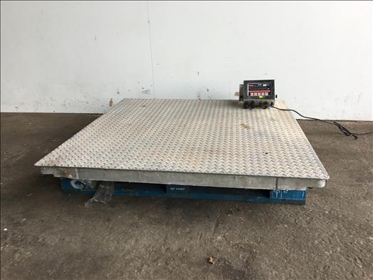 Stainless platform scale