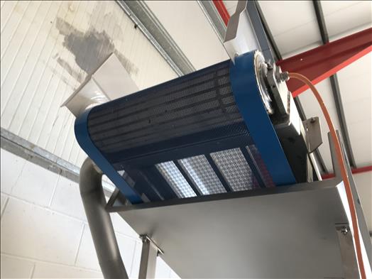 Stainless elevator conveyor with blower