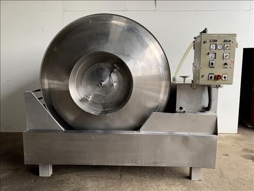 Vacuum tumbler