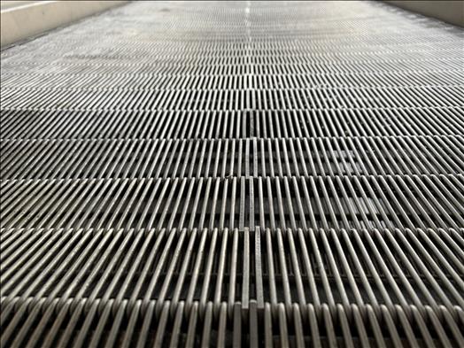 Stainless mesh conveyor