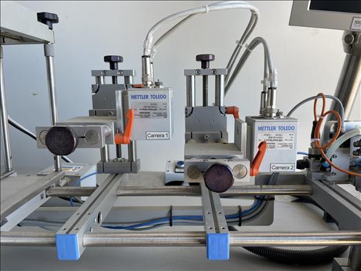 Semi automatic wrap labeller