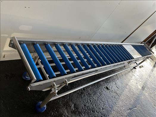 Stainless roller conveyor