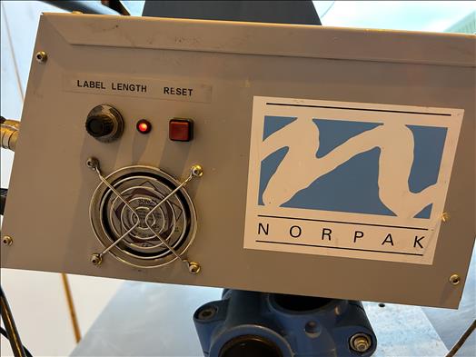 label applicator