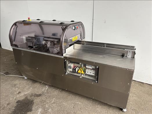 Two flap sealer