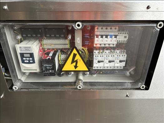 Two flap sealer