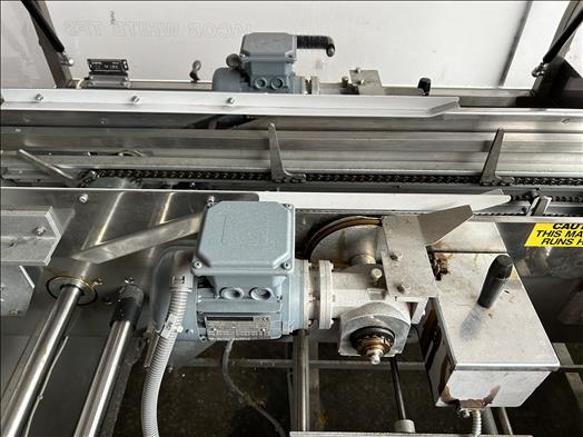 Two flap sealer