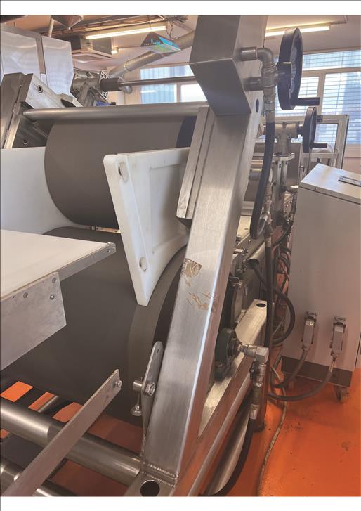 Energy bar production line