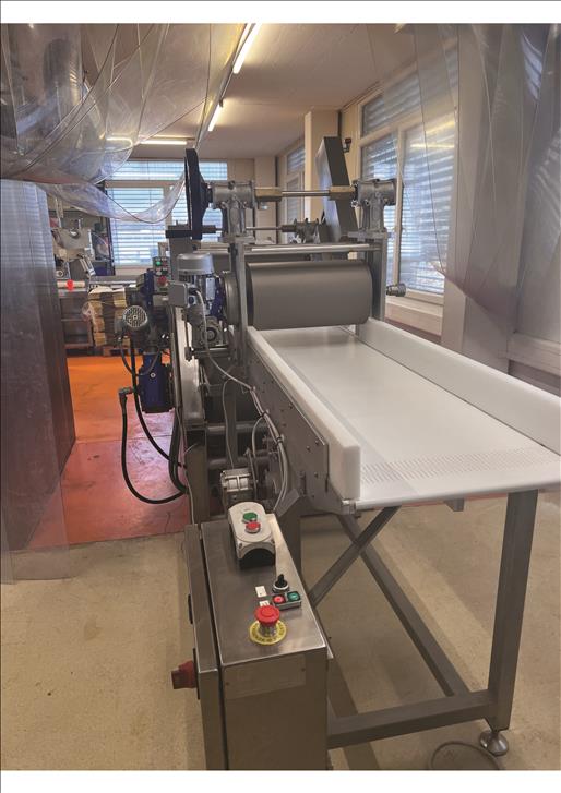 Energy bar production line