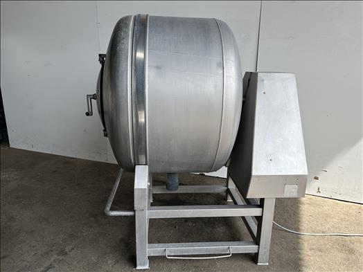 Vacuum tumbler