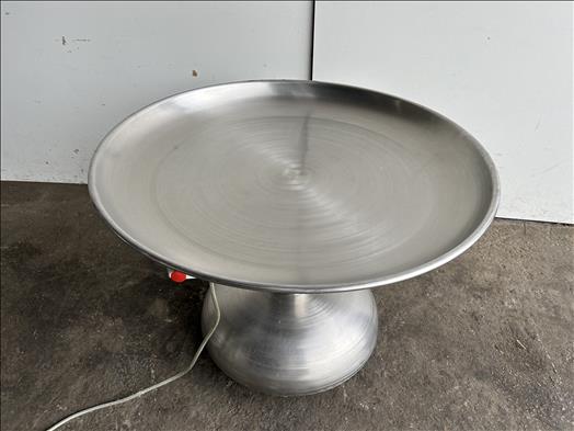 Rotary table