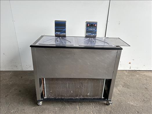 Ice pop machine