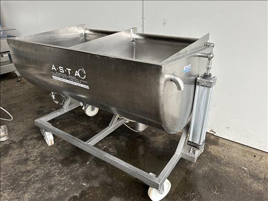 Twin holding tank