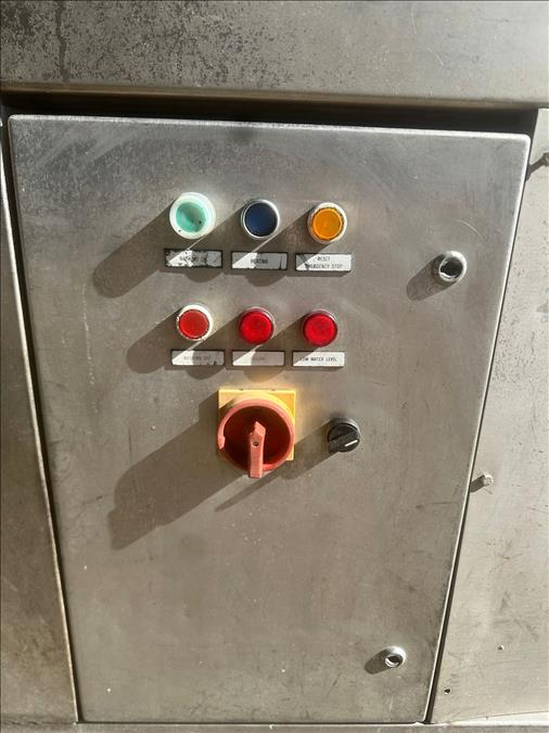 Tray washer
