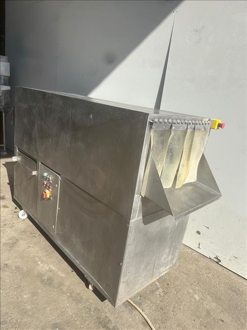 Tray washer