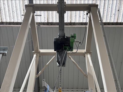 Bulk bag discharge station