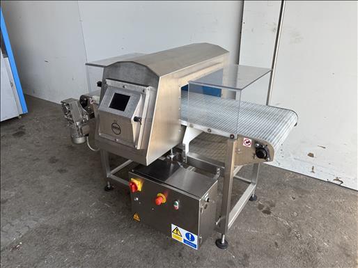 metal detector