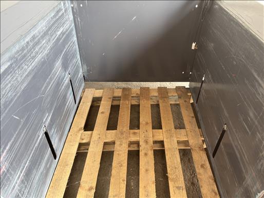 Pallet dispenser