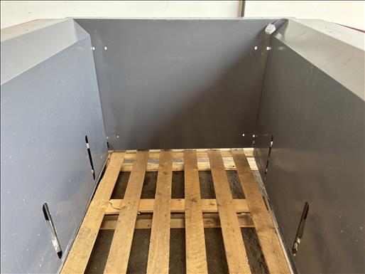 Pallet dispenser