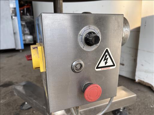 Rotary table