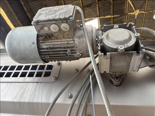 Swan neck conveyor