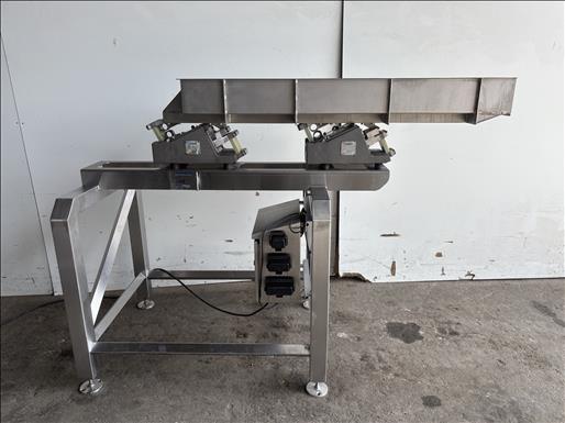 Vibratory conveyor