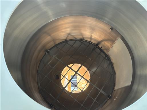 Bulk bag discharge station