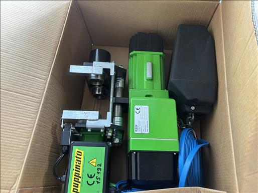 Bulk bag discharge station