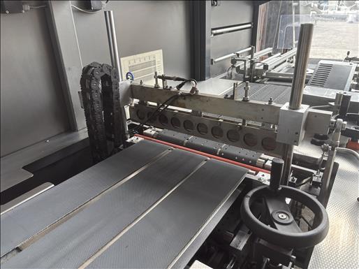 Fully automatic side sealer