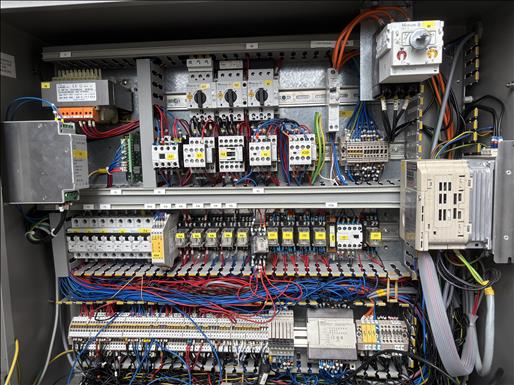 Vertical cartoner