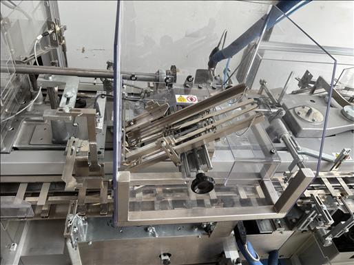 Vertical cartoner