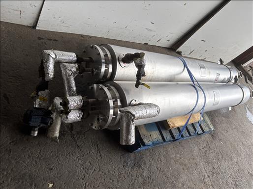 Shell and tube heat exchanger