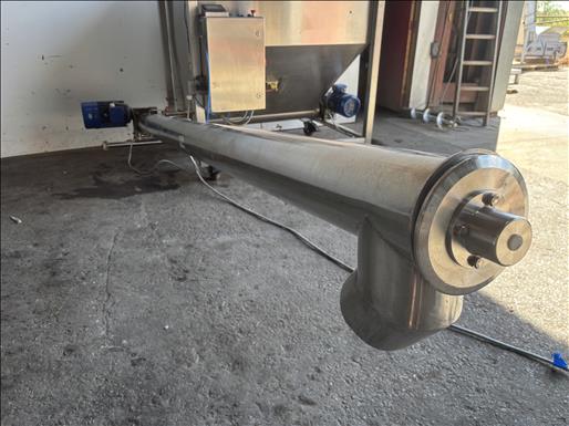 Hopper and elevator screw conveyor
