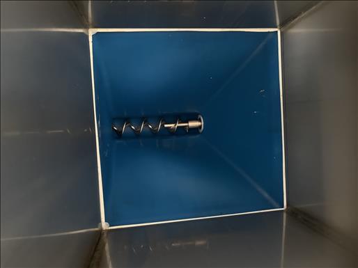 Hopper and screw feeder