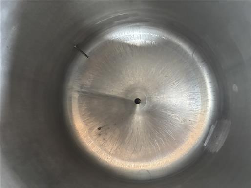 Holding tank
