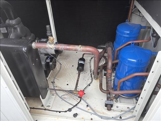 Air cooled chiller