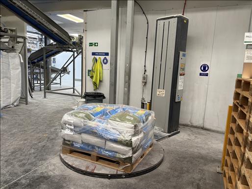 Pallet wrapper