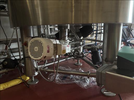 Mixing tank