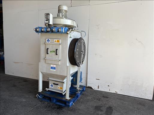 Dust extractor