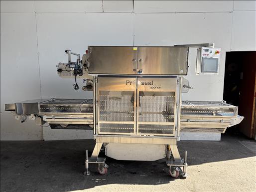 Tray sealer