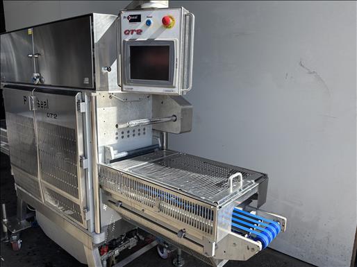 Tray sealer