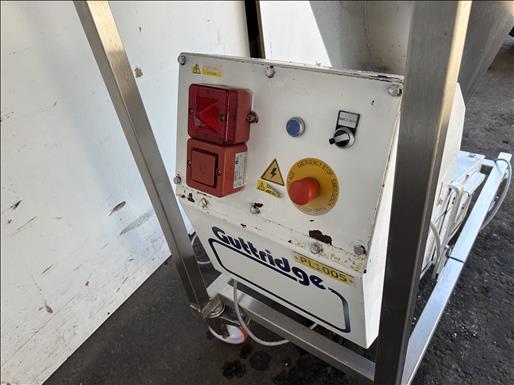 Mobile screw elevator