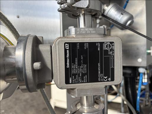 Filling machine