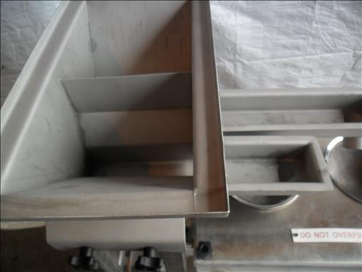 vibratory sieving unit