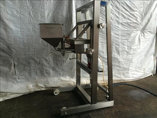 Four head pneumatic depositor