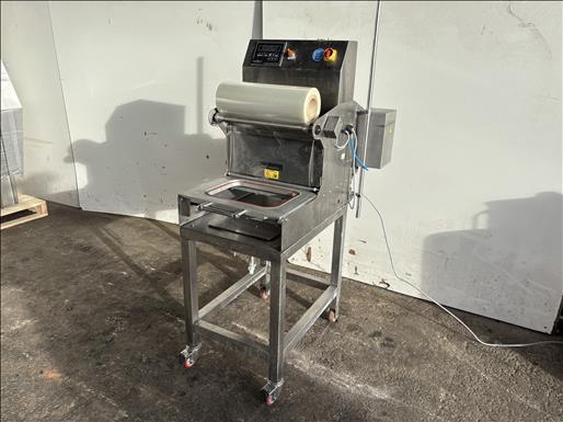 Tray sealer