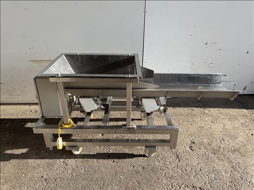 Vibratory conveyor