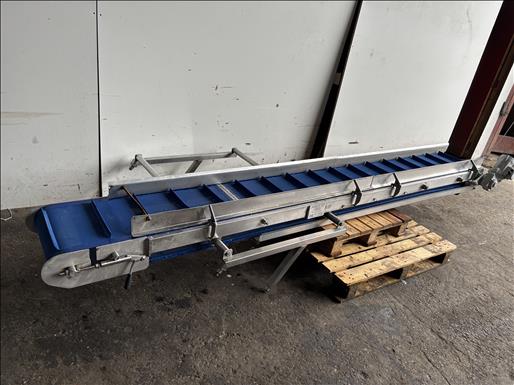 flighted conveyor